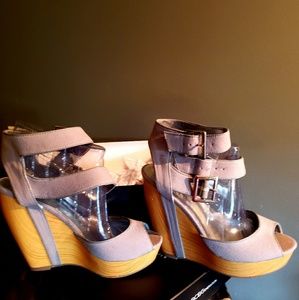 NWOT! Wild Pair Platforms